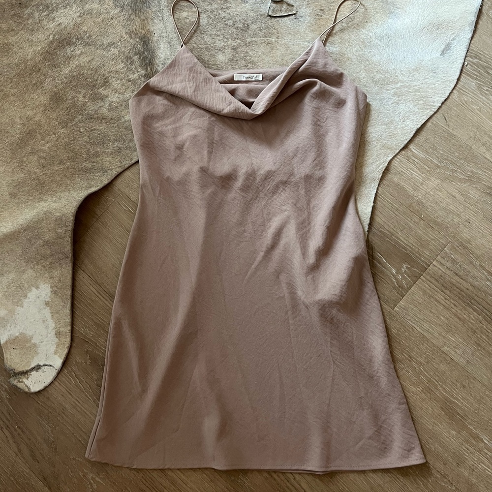 Timing light mauve little dress size L